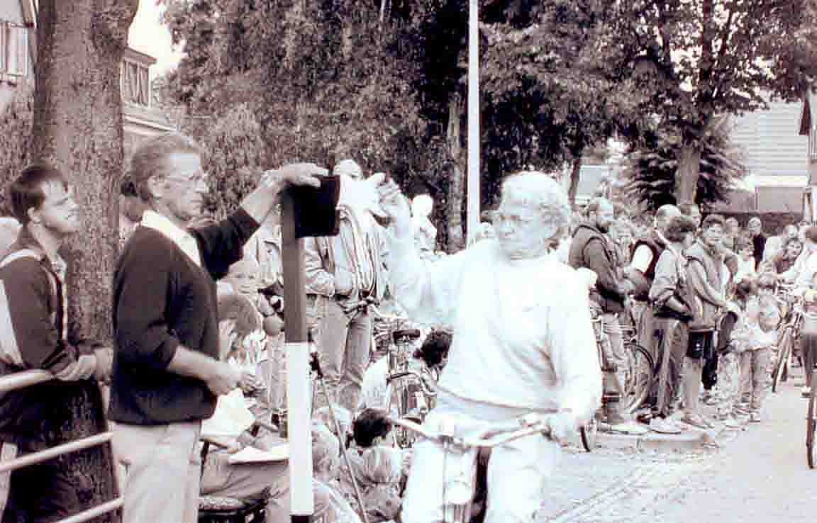 Leenstra Nel ringfietsen 1991.jpg