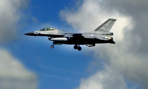 f 16