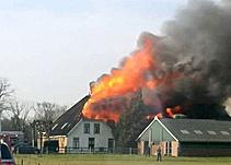 210220 Tjerkgaast brand melkveehouderij 450 Nils Kwakman