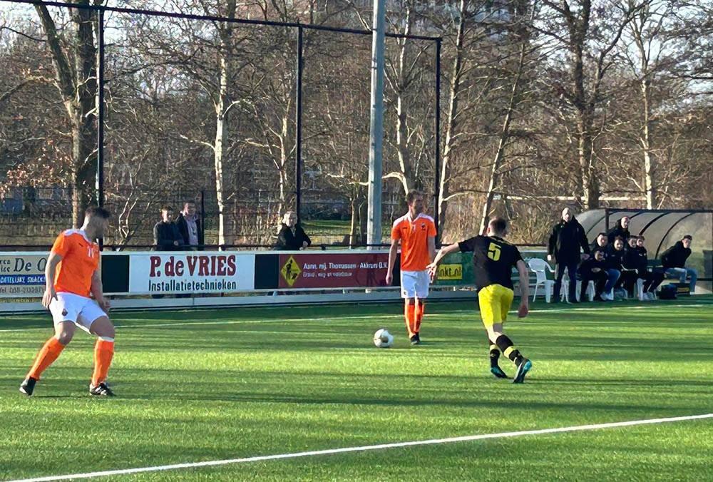 230204 voetbal Leovardia VVI 4