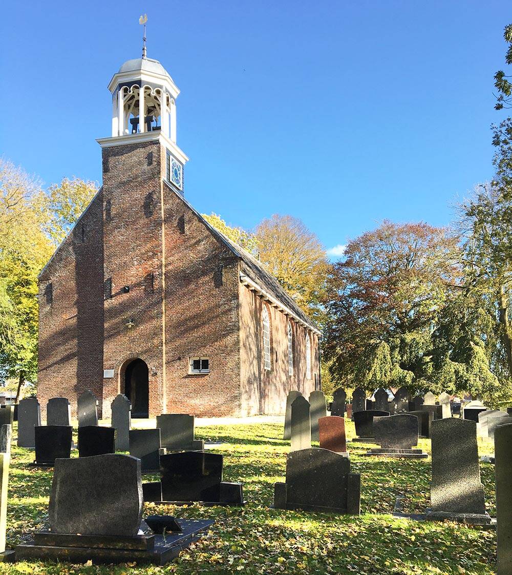 231029 SintNyk NH kerk begraafplaats 1000