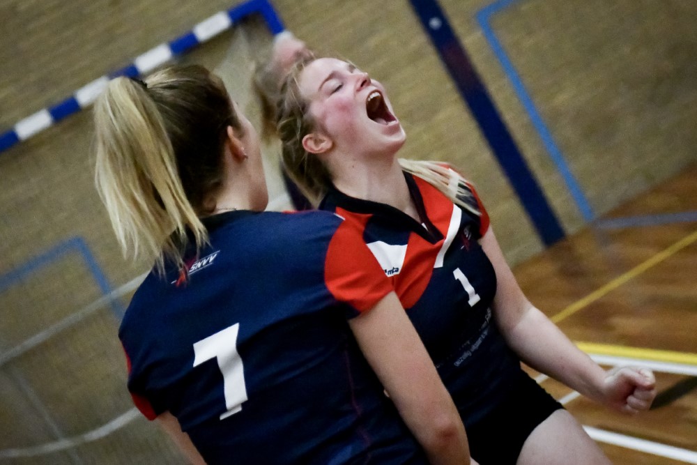 231124 SINtNyk volleybal SNVV Grijpskerk dames 5  1000