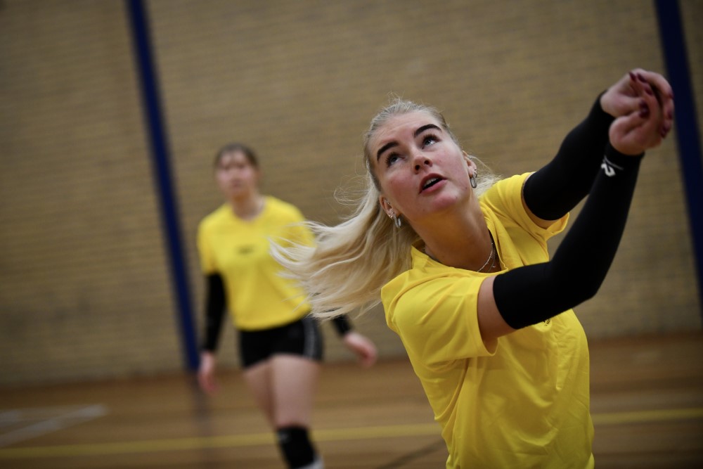 Renado 4 wint buurtenvolleybal