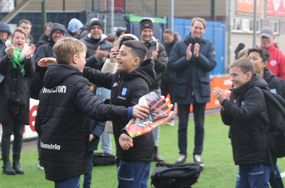 240413 KeeperHesselGras wint toernooi c VoetbalverenigingForeholte 2 1000