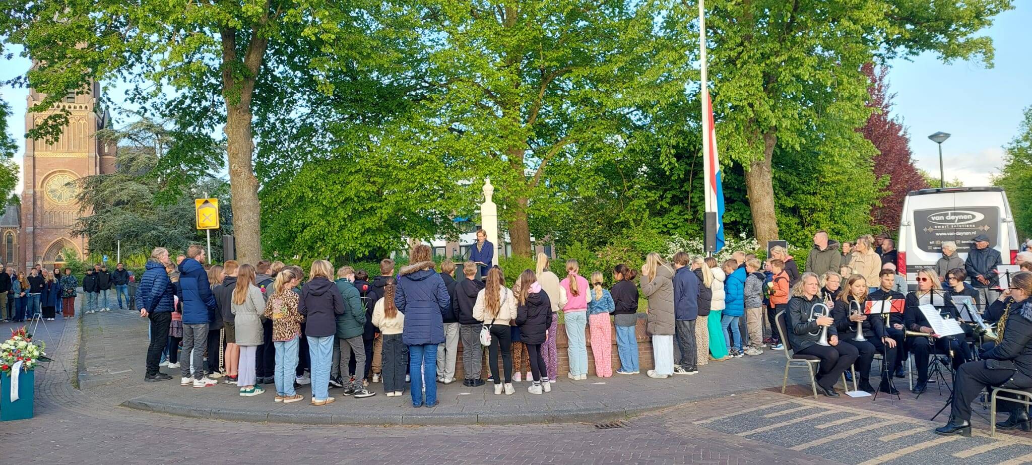 250504 SINtNyk Dodenherdenking c PBSintNyk