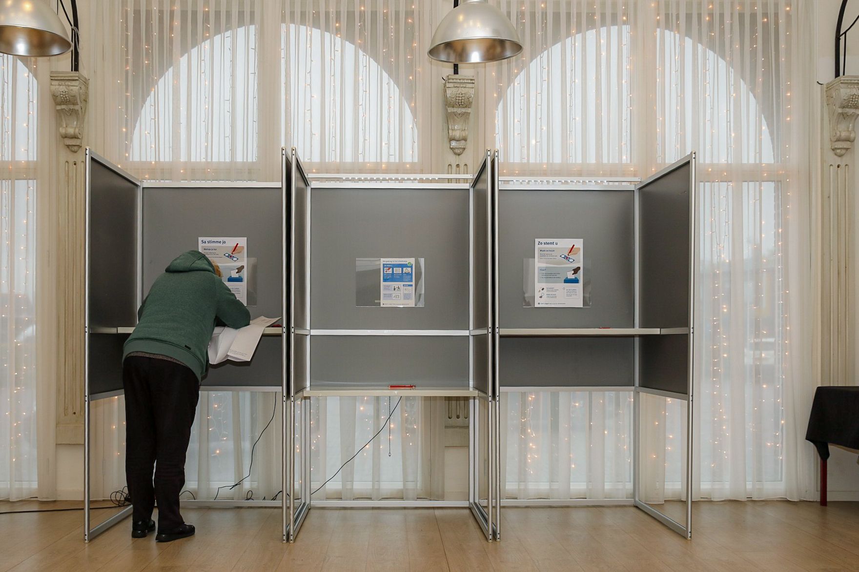 251129 SintNyk TK verkiezingen Zalencentrum 4 c SprekendCleo 1500