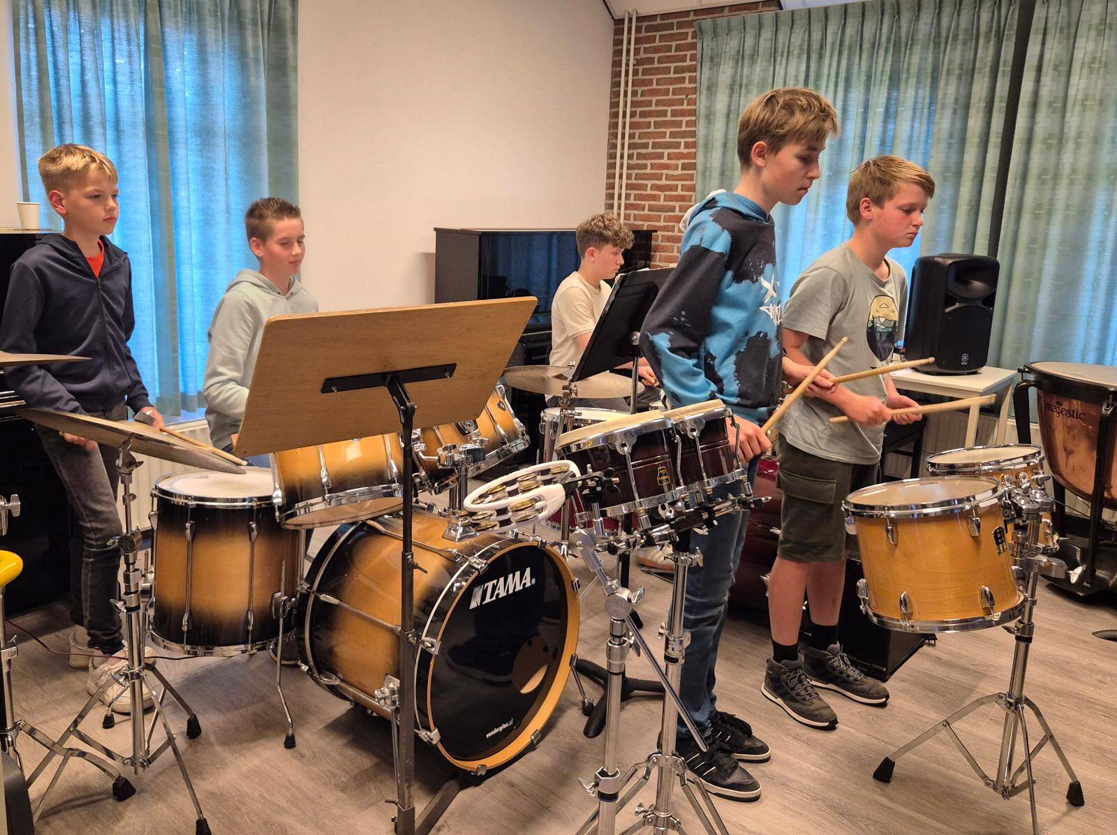 250506 SIntNyk Bloeiweek ItToanhus drummen 10