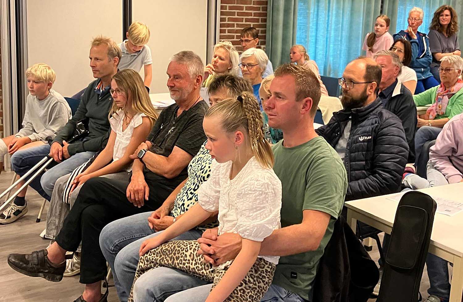 250603 SintNyk Bloeiweek gitaarles 3
