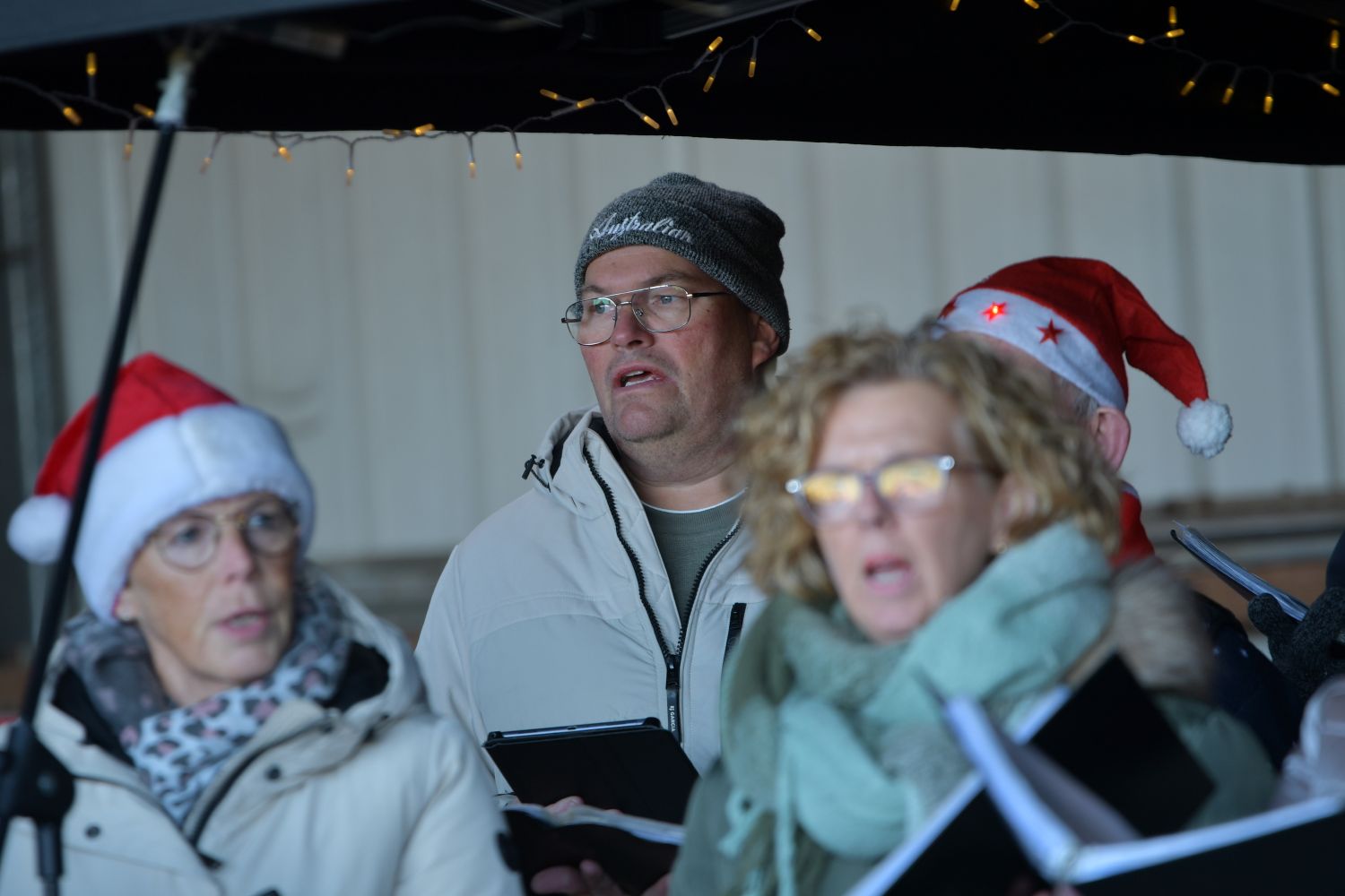 251226 SintNyk Krystkuier 8608 1500