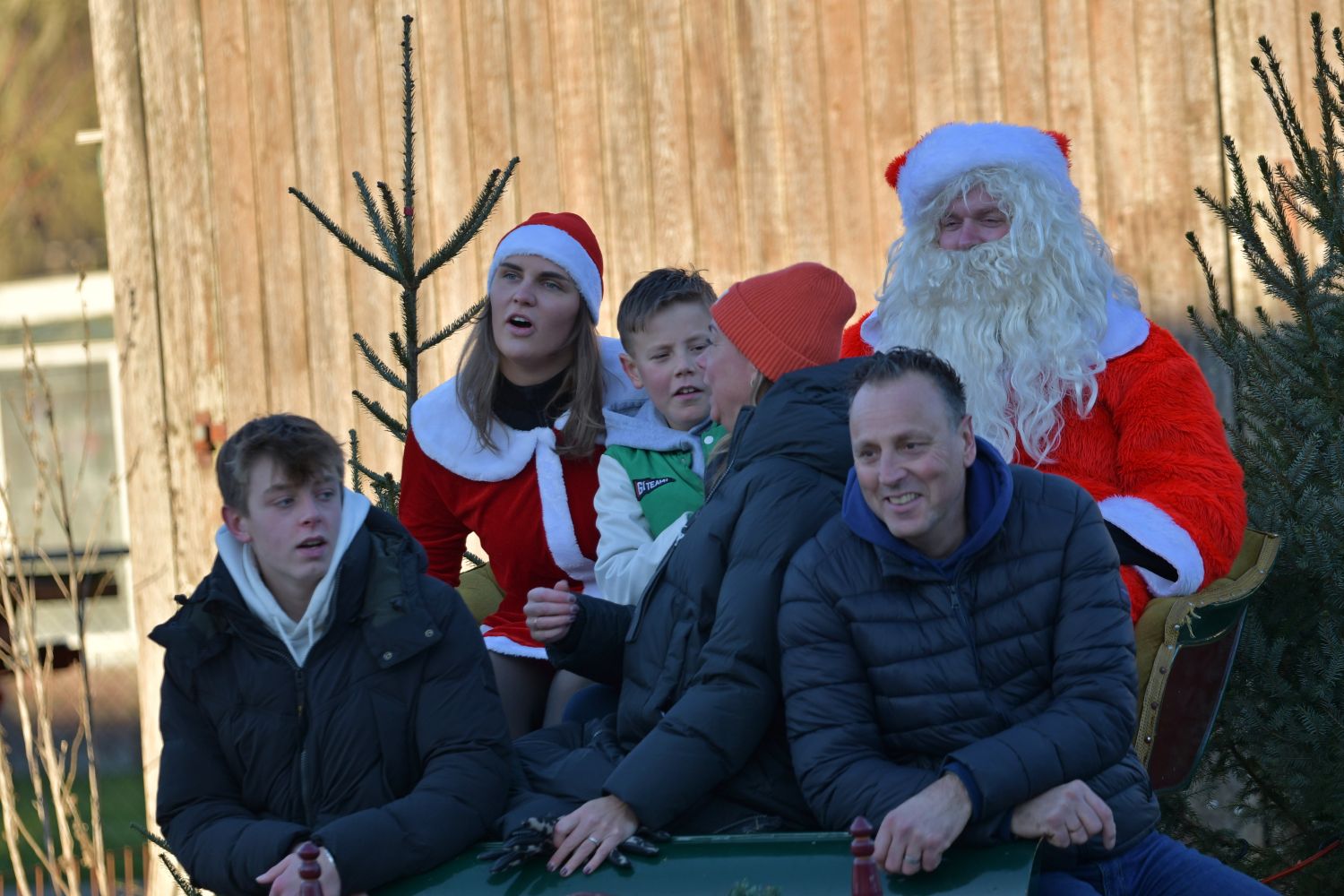 251226 SintNyk Krystkuier 8620 1500