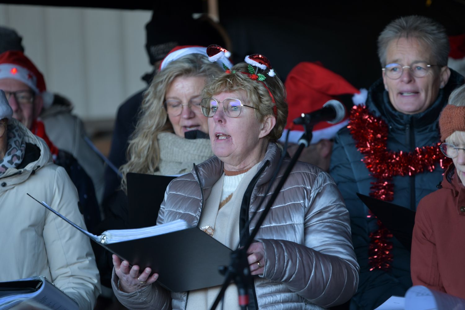 251226 SintNyk Krystkuier 8623 1500