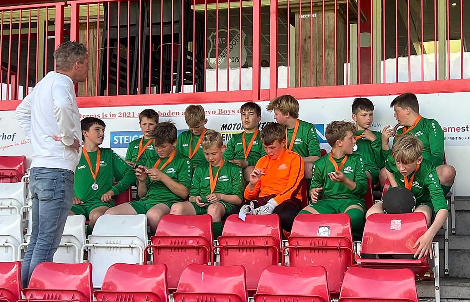 250522 SintNyk ItKlimmerbled schoolvoetbal 3