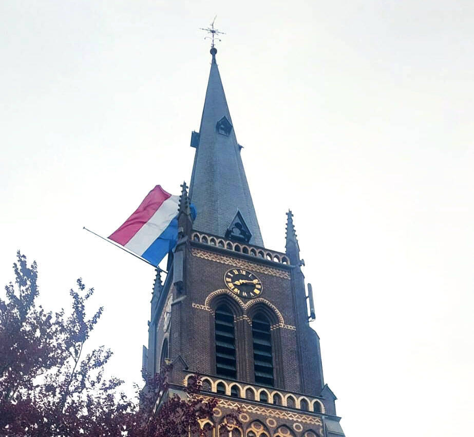 260504 SintNyk dodenherdenking toren c WillydeGroot 1500