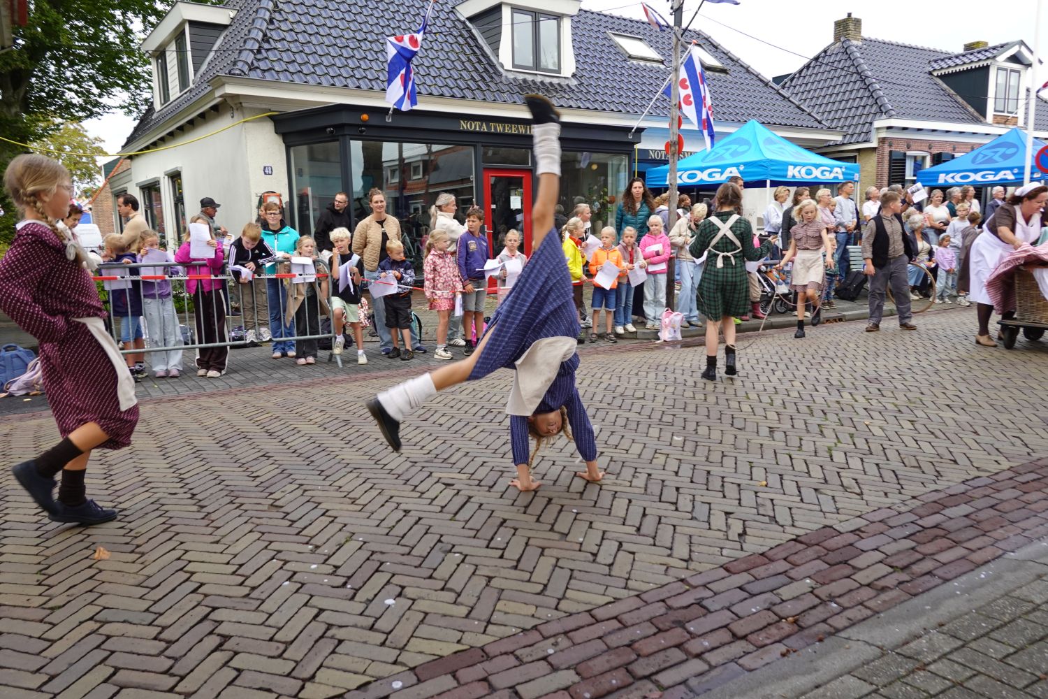 260903 SintNyk optocht ochtend 36 Noordoost nl 1500