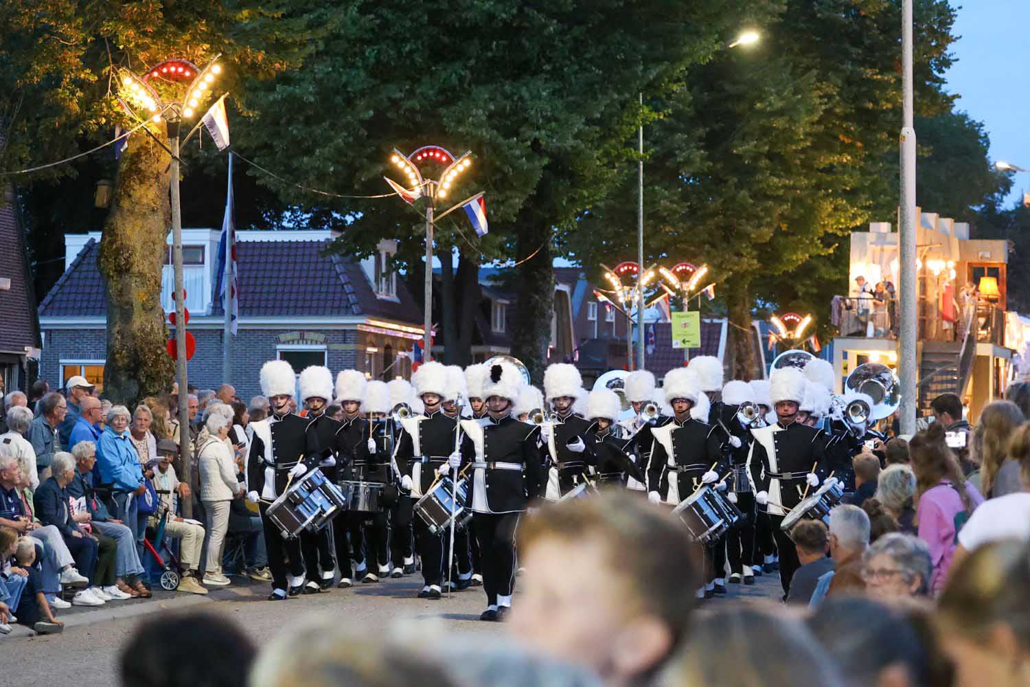 260903 SintNyk optocht avond 9 JustYvon 1500