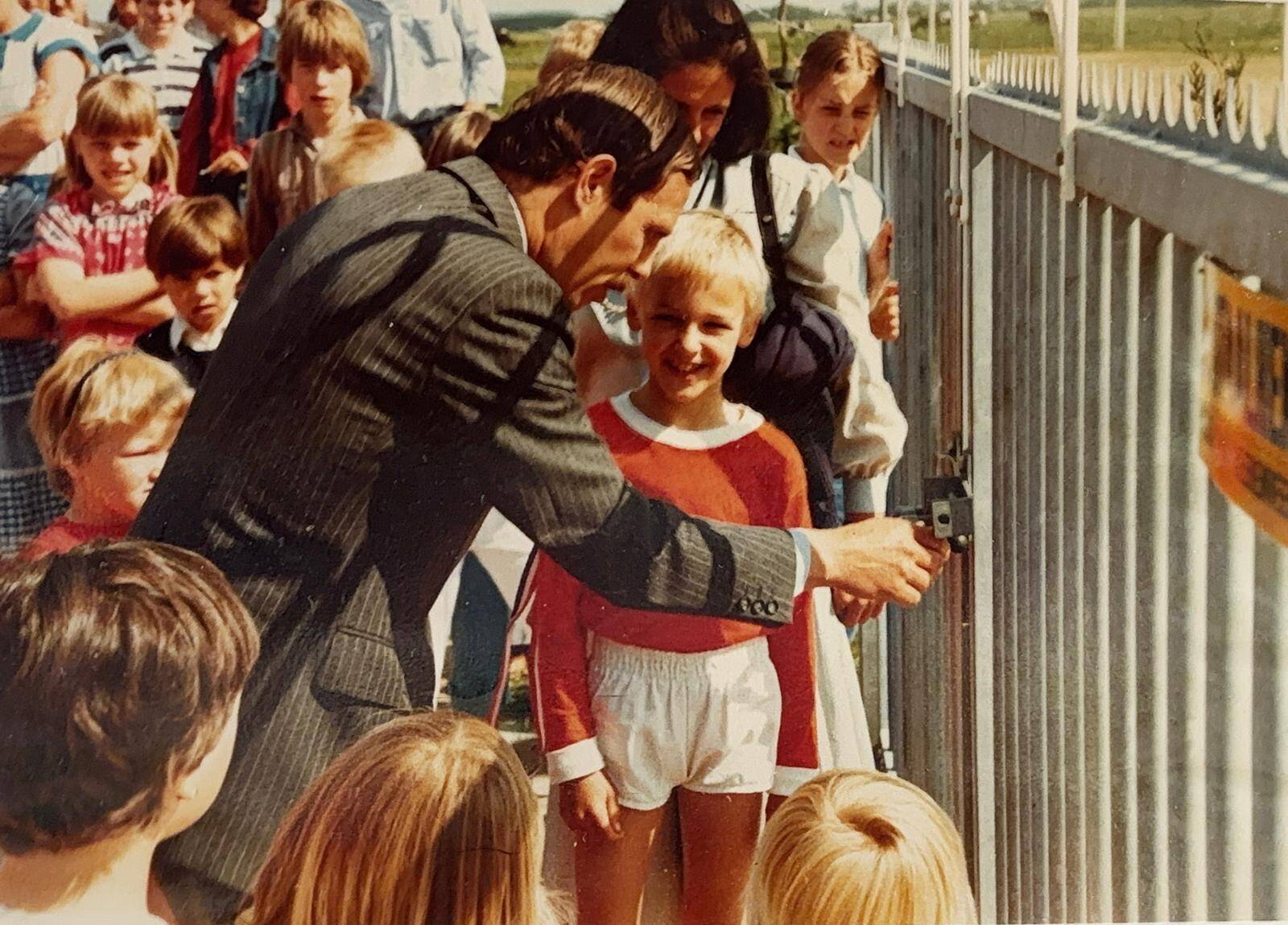 260531 Idskenhuizen VVI 80jaar burgemeesterMichielAlmaopensportparkt