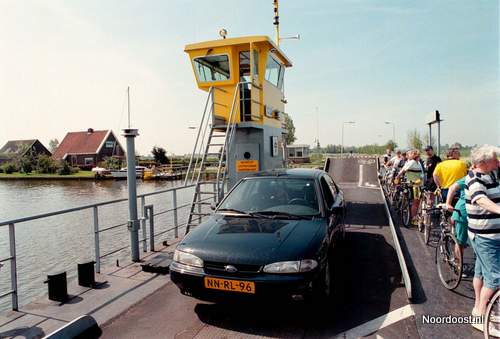 Pont in de Langwarder Feart bij Langweer