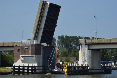 150813 Brug Spannenburg Tjerkgaast open variant