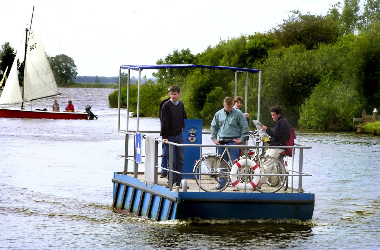 00061156 Boornzwaag fietspont