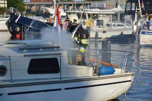 170718 Oefening brandweer passantenhaven Langweer boot