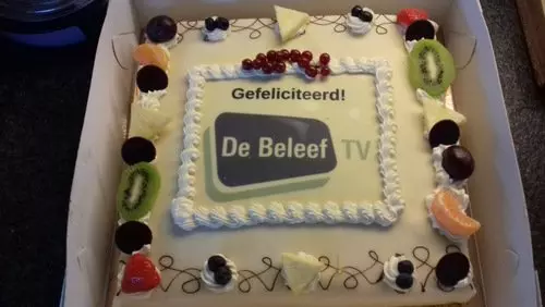 180209 Overhandiging BeleefTV taart