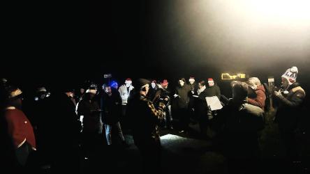 Muzikanten en zangers starten Kerst gezamenlijk met rondgang door dorpen