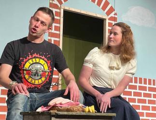 Botsende karakters in dolkomische klucht op toneel Langweer