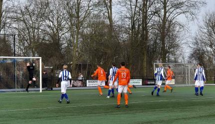 VVI verspeelt dure punten