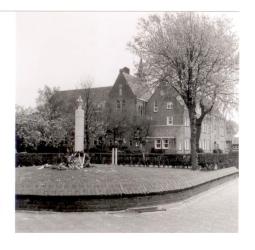 Concert met koren en korps na afloop dodenherdenking Sint Nyk 