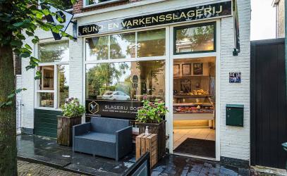 Slagerij Dol Langweer viert dertigjarig bestaan