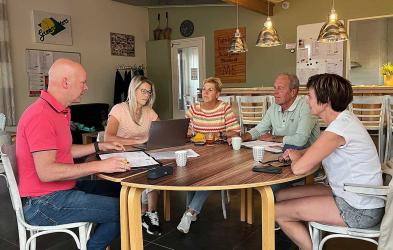 Greensetters viert vijftig jaar tennis in Sint Nyk