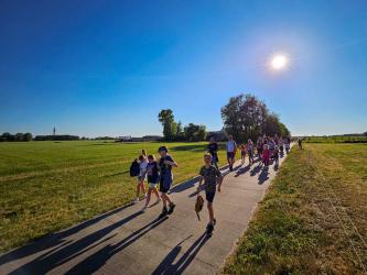 Avondvierdaagse Sint Nyk: scholen niet apart maar ‘in één grote groep’