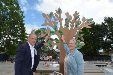 Versierde beuk markeert start bouw zorgappartementen Sint Nyk