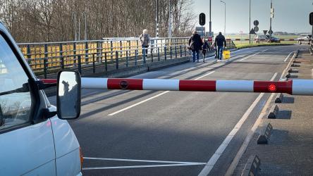 Onderhoud aan fietspad brug Spannenburg