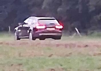 Opnieuw overlast door crossende auto’s op terrein manege De Oorsprong