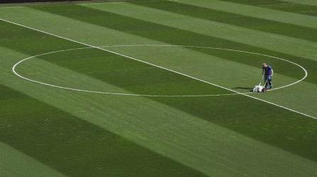 Maaiploeg gemeente stopt met verplaatsen doelen: VV Langweer doet oproep