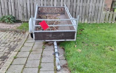 Gemeente waarschuwt: aanhanger Langweer moet weg