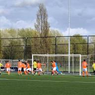 Honderdste doelpunt Johannes Lindeboom bezorgt VVI de winst in Leeuwarden