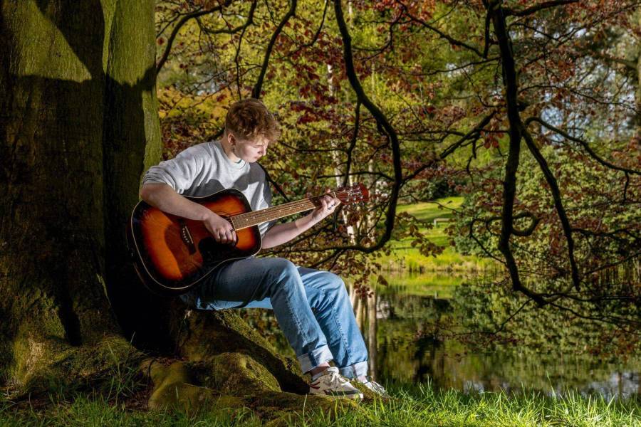 Dani Jellesma uit Sint Nyk verwerkt transitie in muziekproject