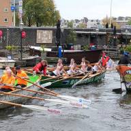 De Swan van de Skarrefammen knap tweede in Grachtenrace Amsterdam
