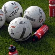 Langweer biedt lang weerstand, maar koploper slaat toe