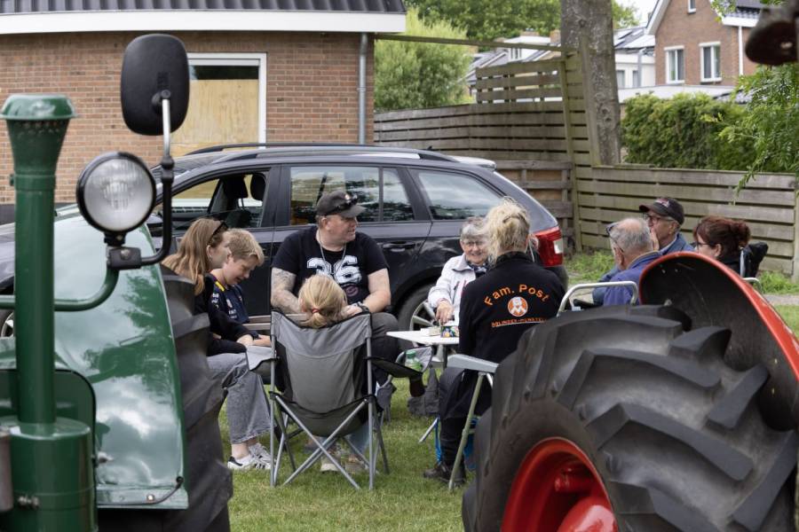 Meer dan honderd deelnemers bij zonnige oldtimershow Sint Nyk