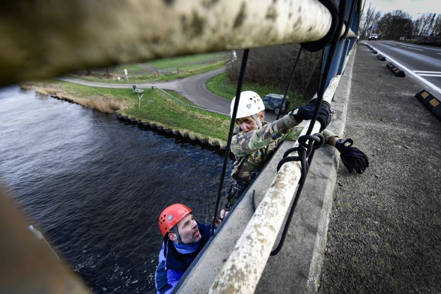 Woede en verbazing over plan afsluiting brug Spannenburg