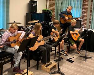 Kleine concerten na proeflessen op de gitaar