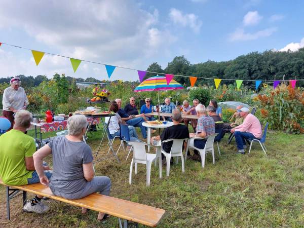 Bloeiweek: Lunchlezing over tuinieren en biodiversiteit