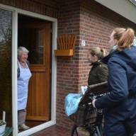 Volleyballers SNVV houden weer droge-worstenactie